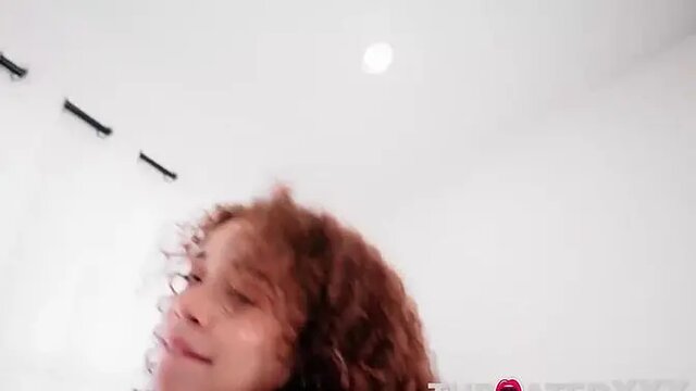 Ebony beauty Willow Ryder gives a filthy deepthroat blowjob