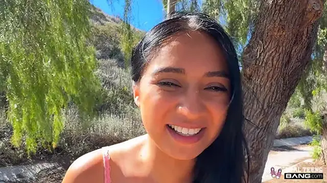 Ophelia Purr Receives a Naughty😈 Fuck