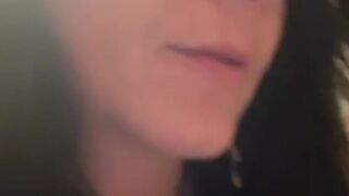 I masturbated in bath tub with peed down jacekts
