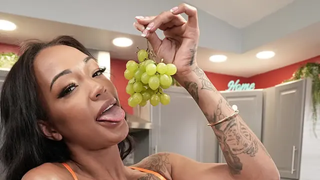 VirtualPorn - Interracial VR Lovemaking With Brown Bunny Harley Dean