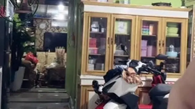 CICI LIVE UNDRESSING IN ACTION