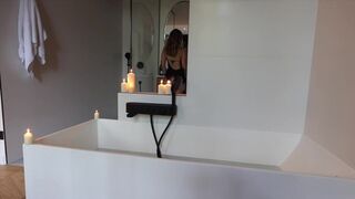 HILDE_FRENCH- POV romantic bath that you and me