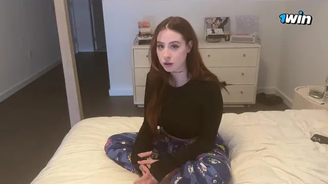 Hot College girlfriend Pleads For Creampie Before Class (Best Sex Ever) - Rosie Rider