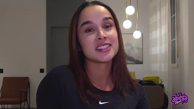 Latina beauty seduces traveler in Madrid - Abella Olsen