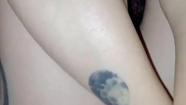 Blindfolded beauty pleads for intense penetration