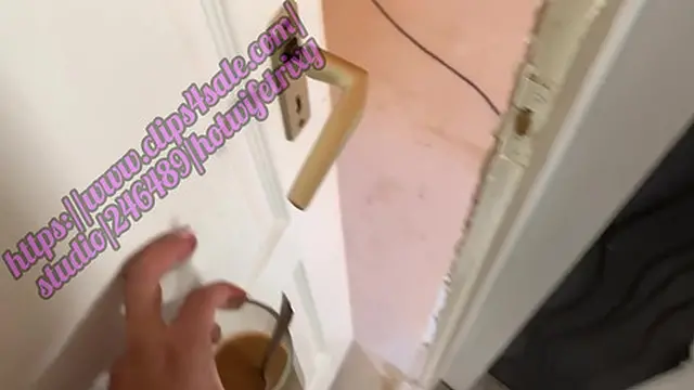 a housewife likes a working man who works in her house