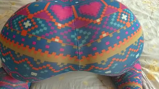 Big Ass🍑 Molly the MILF in yoga pants - Fucked hard doggy style - POV
