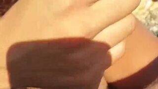 Glielo succhio un po' al mare