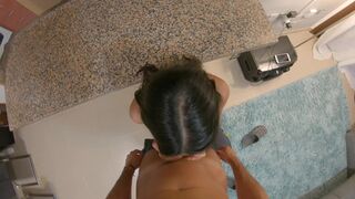 Never enough! touching my girlfriend while is at pc till let her swallow