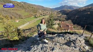 Miss Pasion was training and tore her pants ???? CUM ASS