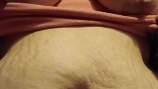 Was restless, here some titties and belly play for those who are as well