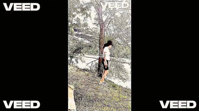 Public solo female masturbates in the backyard