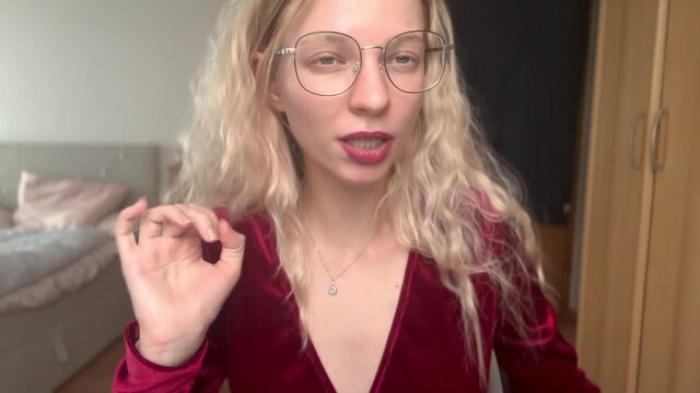 How to control a man with blonde beauty and French dominance