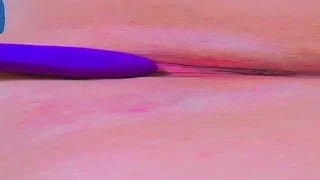 Busty amateur masturbates and squirts in French POV