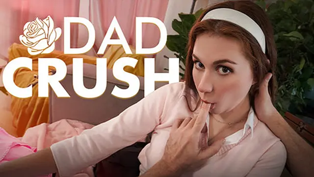 girlfriend Ellie Murphy Craves hunk′s Big Dick🌭!