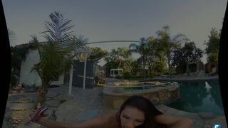 Sadie Swallows Cock🌭, Cheats on Hubby's Pool Party