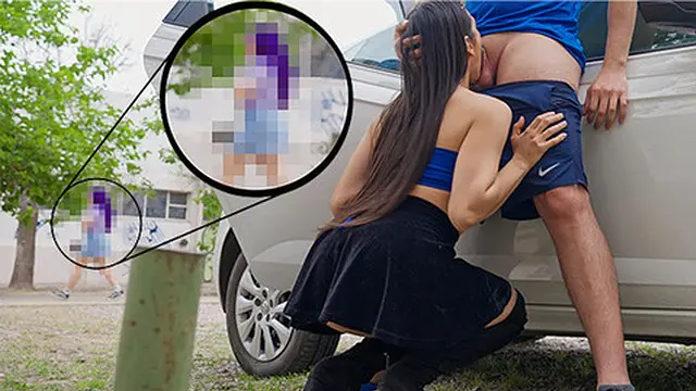 I encounter a fan ??? and I satisfy his desire in front of others