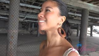 Sensual Exotic Performer Ameena Green Offers Steamy Oral😜 Viewpoint