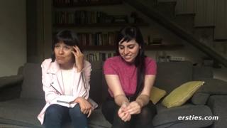 Deutsche Fraus ficken lesbianisch gemeinsam ihre scharfe Schlampen