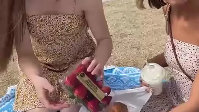 Sweet Night With Two Hot Beauties